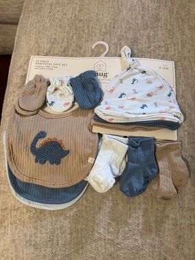 Baby Dino 12-Piece Accessory Gift Set - Neutral Tan & Blue